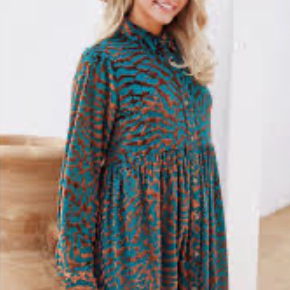 JODIFL Long Sleeve Velvet Baby Doll Animal Print dress - Picture 5 of 6
